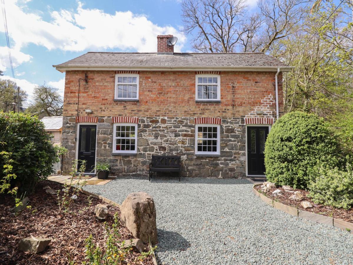 Вилла Tan Y Capel Llanbrynmair Экстерьер фото